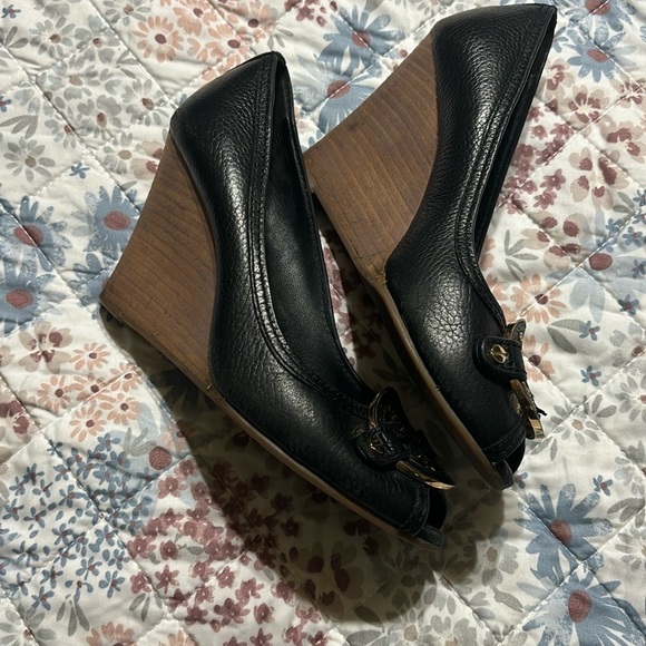 Tory Burch wedges in black size 7 with peep toe - Picture 2 of 5